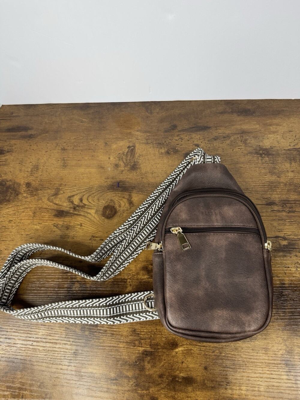 TELENA Brown Vegan Leather Sling Bag Crossbody Wide Chevron Strap Gold Tone